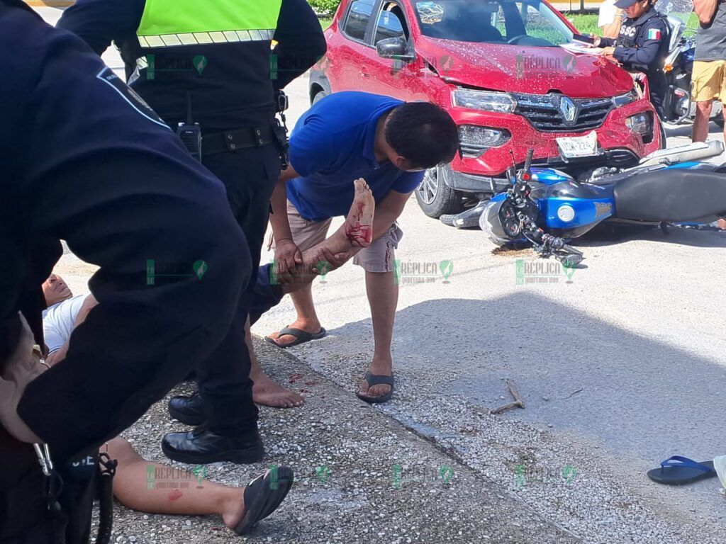 Chocan extranjeros a pareja en moto, en Playa del Carmen