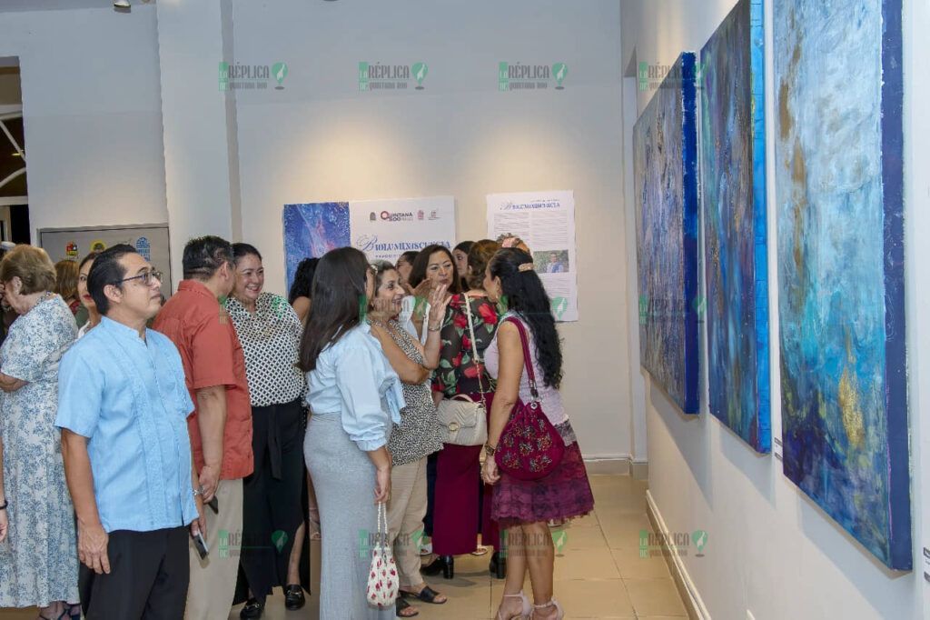 Inaugura FPMC la exposición “Bioluminiscencia” de la cozumeleña Michelle González