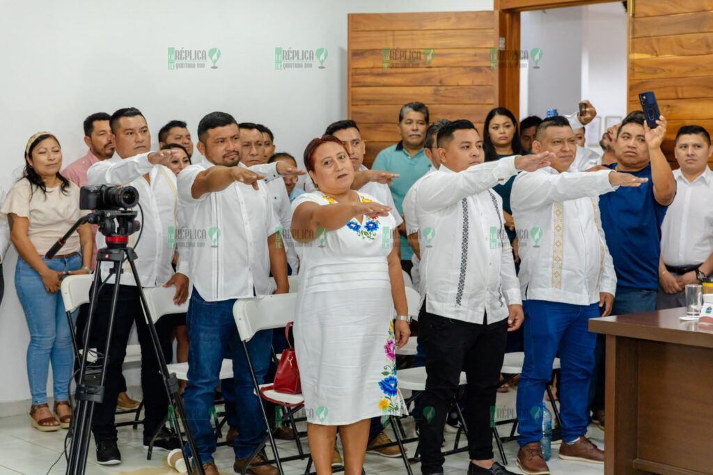 Cabildo de Tulum toma protesta a los nuevos delegados y subdelegados