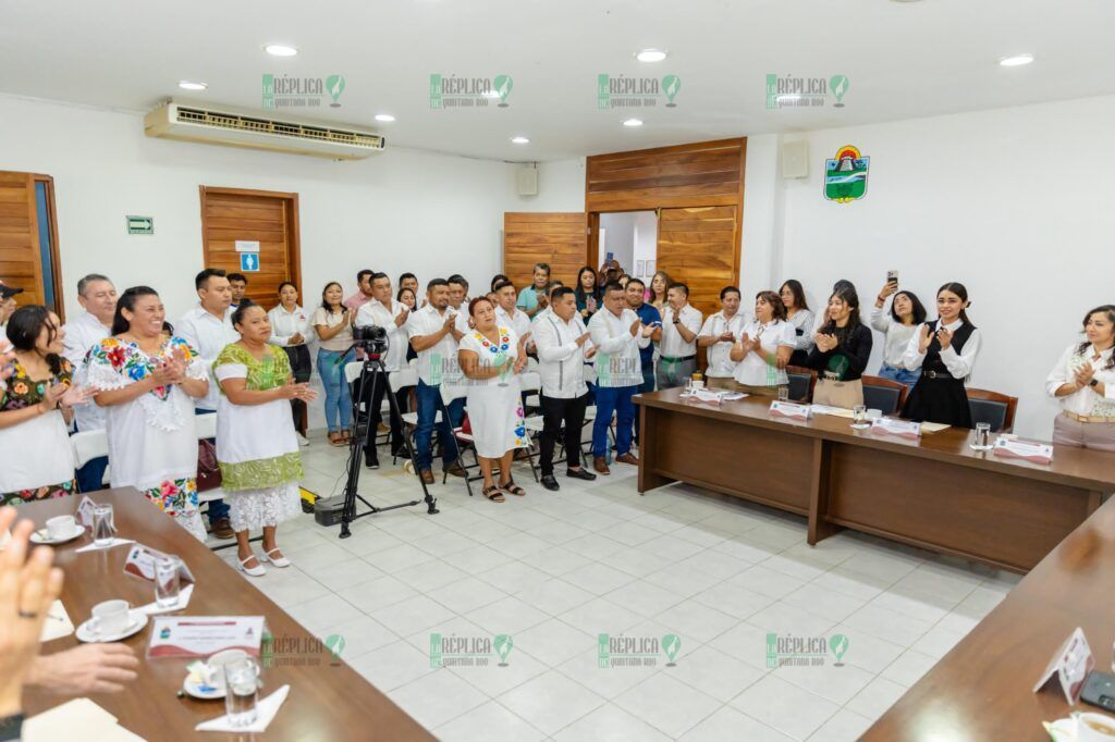 Cabildo de Tulum toma protesta a los nuevos delegados y subdelegados