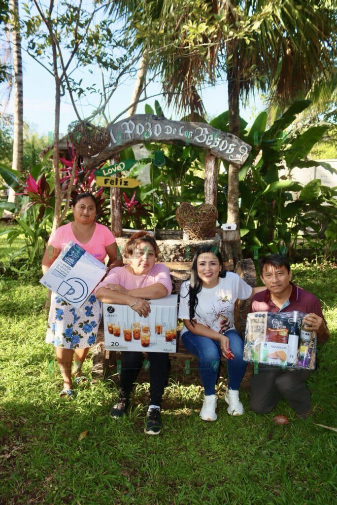 Blanca Merari encabeza festivales navideños en Delirios, Central Vallarta, la Zona Agrícola y Coquitos