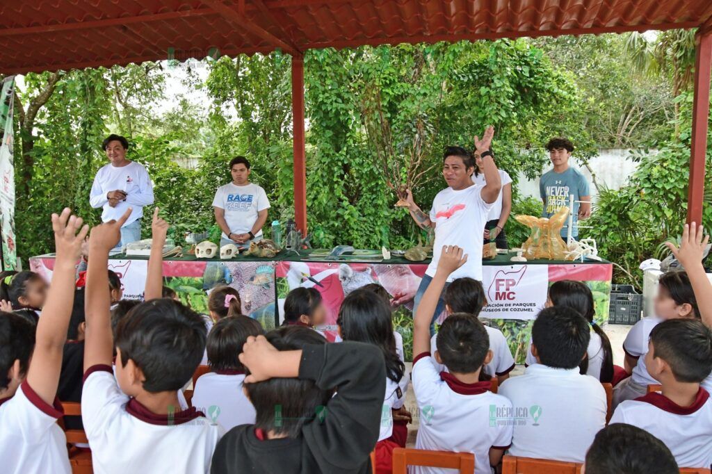 Lleva FPMC la “Semana de la Educación Ambiental” a cinco escuelas de Cozumel