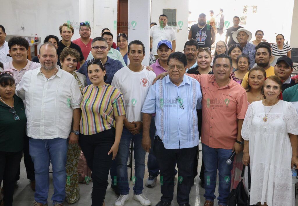 Presentan nueva mesa directiva de Sindicato de Transportistas de Carga en Puerto Morelos