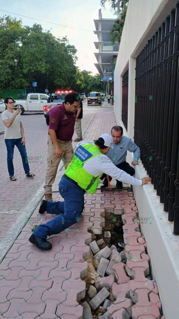 Cierran acceso a la playa en Solidaridad, por hundimiento de tierra