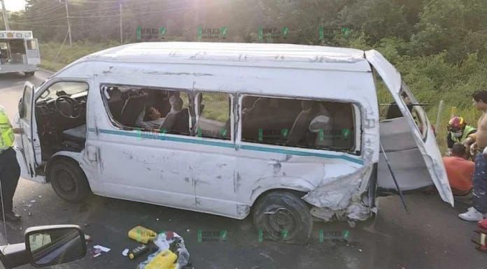 Volcadura de van en Punta Maroma deja múltiples lesionados