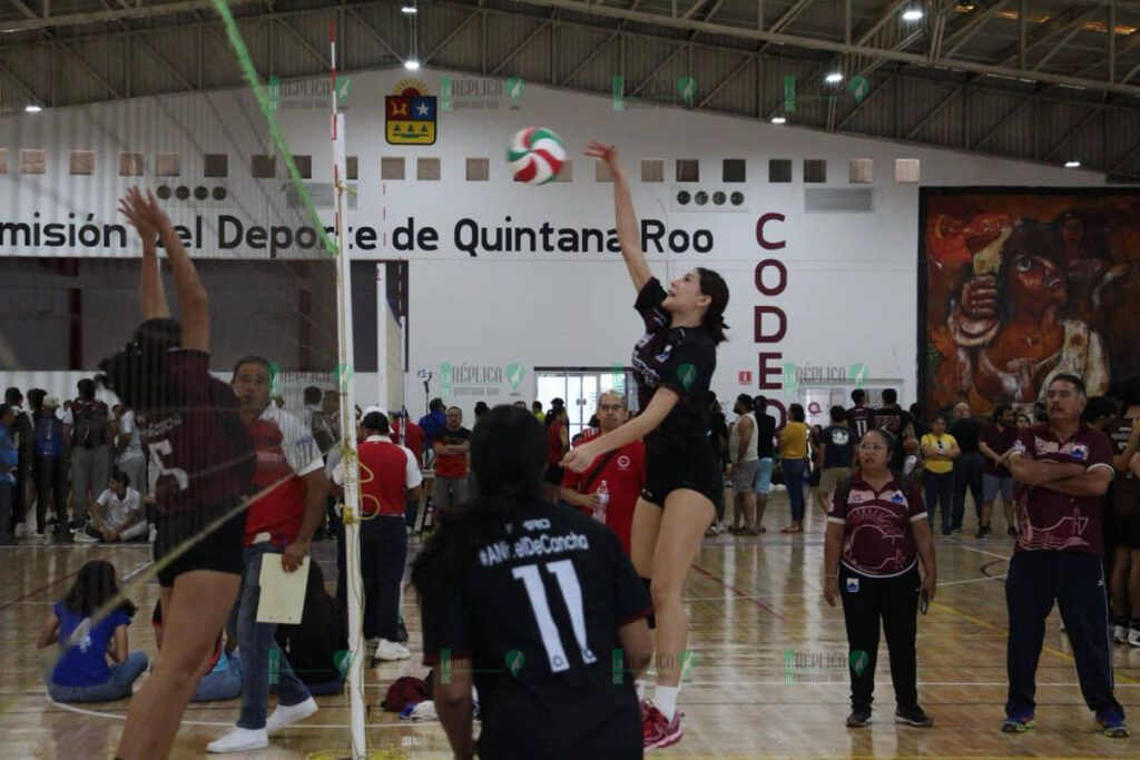 Cierran con éxito las Ligas Estatales de la Transformación en las disciplinas de basquetbol y voleibol